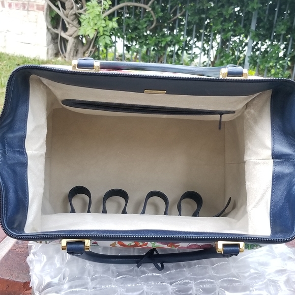 Vintage Rare Gucci White Flora Train case style Boston Vanity handbag - Picture 11 of 16